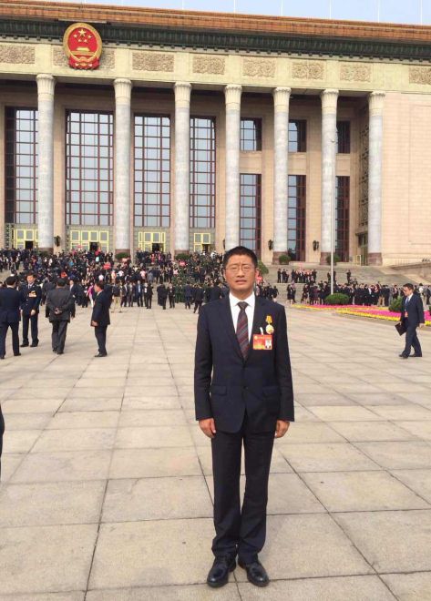 “全国先进工作者”陈卫教授